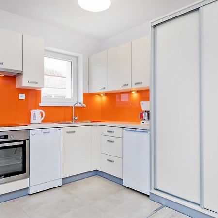 Willa Jalowcowa By Jantar Apartamenty Kolobrzeg Grzybowo  Exteriér fotografie